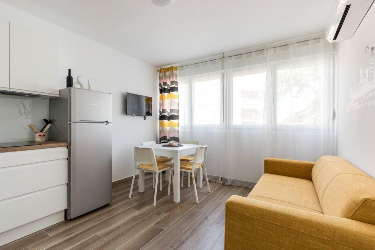 Apartments Cezar Split Exterior photo