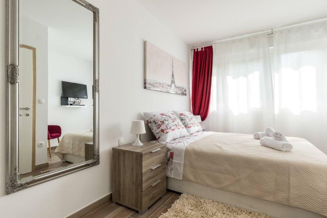 Apartments Cezar Split Exterior photo